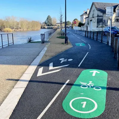Marquage au sol réseau cyclable Châtellerault