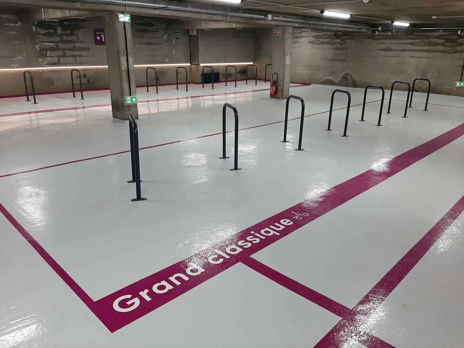 Stationnement grands classiques parc Rozier